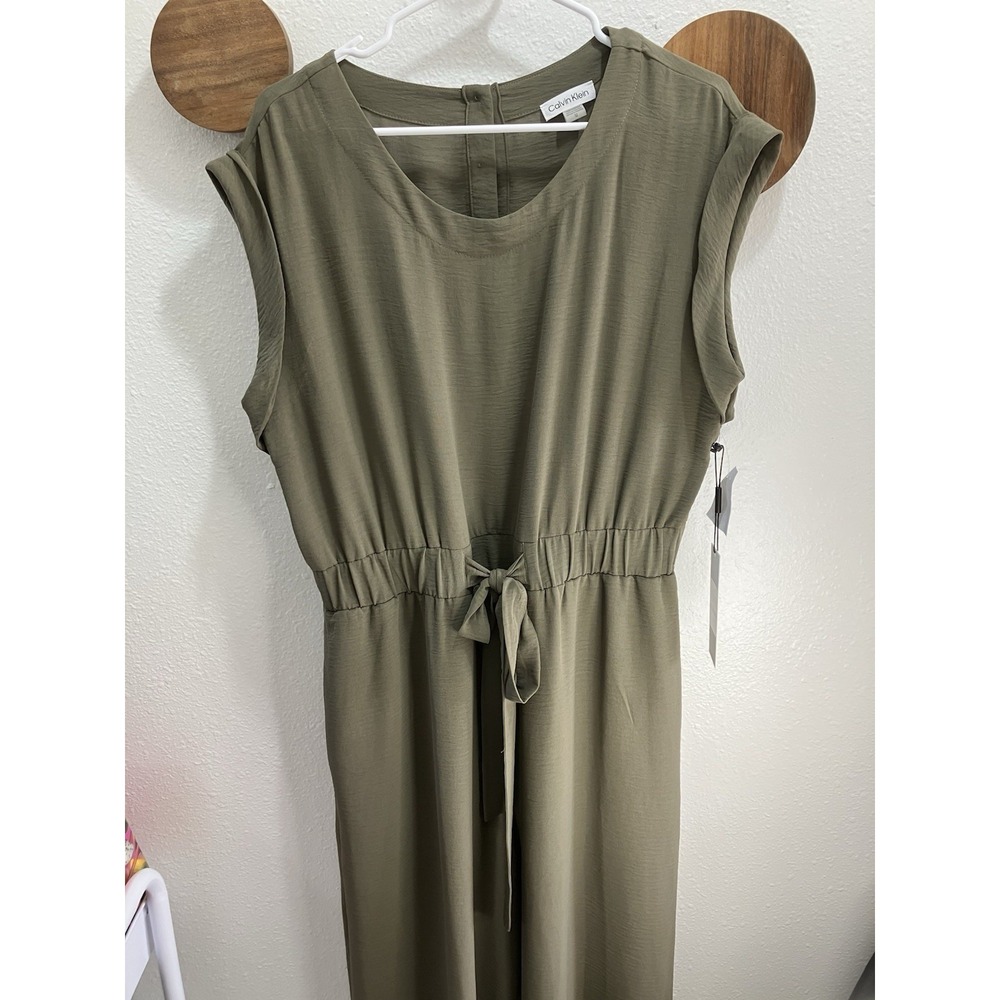 NWT Calvin Klein Jumpsuit Womens Size 12 Green‎ Cap Sleeve Cinched Belt